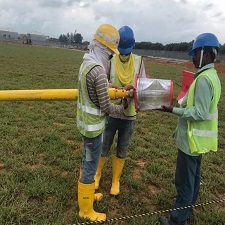 INSTALLED APPROACH LIGHTS RUNWAY 3 (7)
